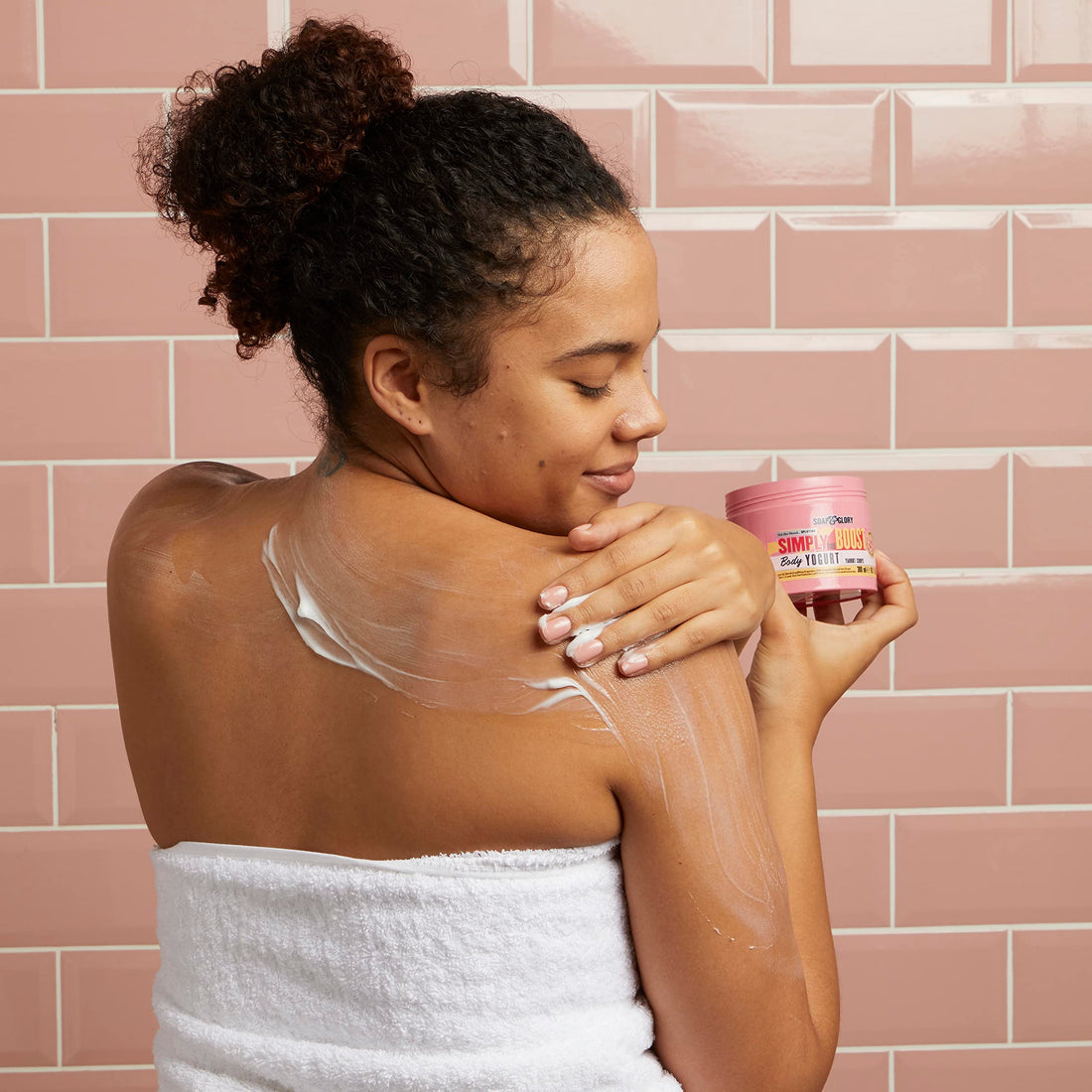 Soap & Glory Simply The Boost Body Yogurt - Lightweight Nourishing Body Moisturizer & Hydrating Skin Cream - Mood Boosting Grapefruit, Bergamot & Rhubarb Body Cream for Refreshed Dry Skin (300ml)