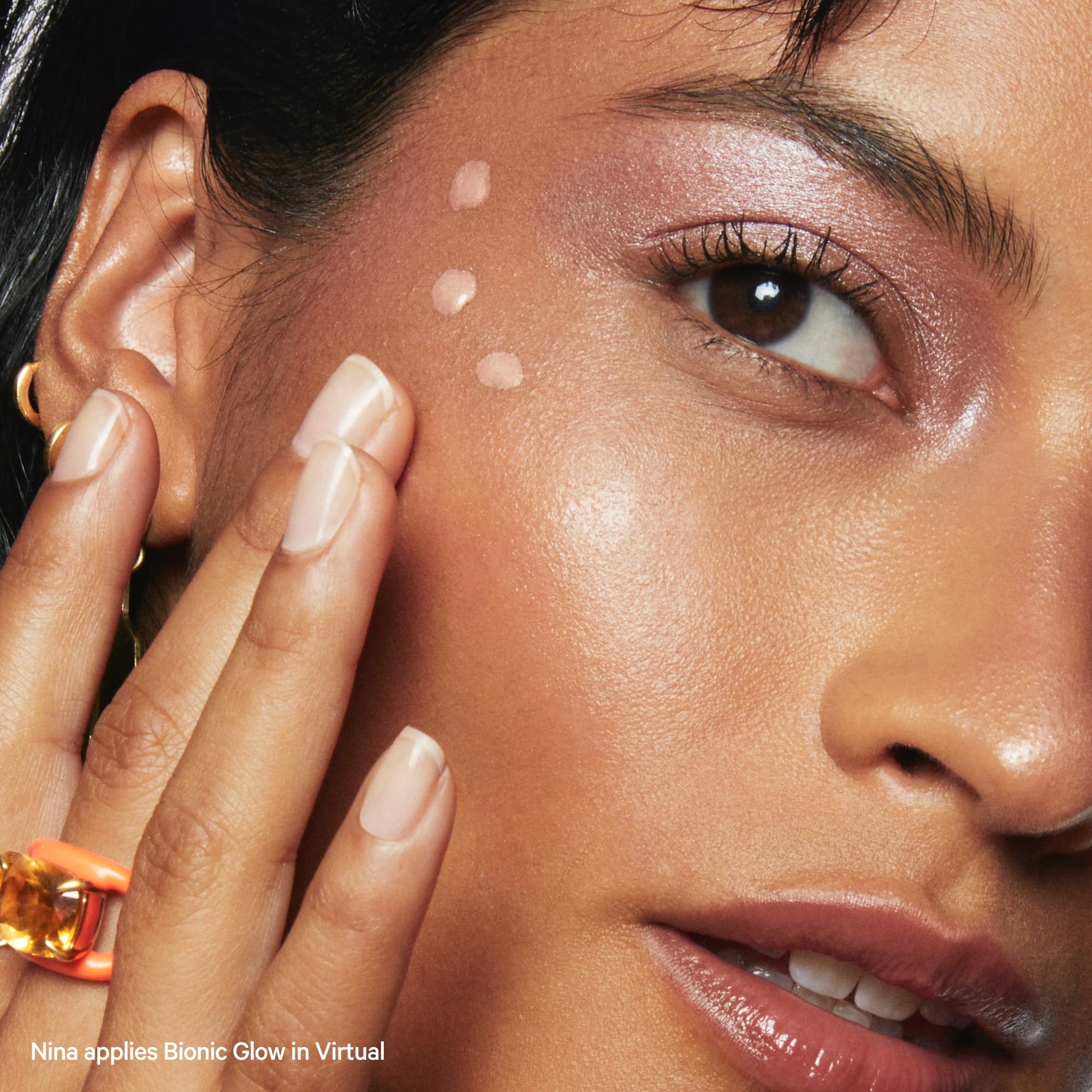 Milk Makeup Bionic Glow Liquid Illuminator, Virtual (Luminous Peach) - 0.91 fl oz - Delivers Hydrating, Natural Glow for Face & Body - Blendable & Buildable - Weightless - Vegan, Cruelty Free