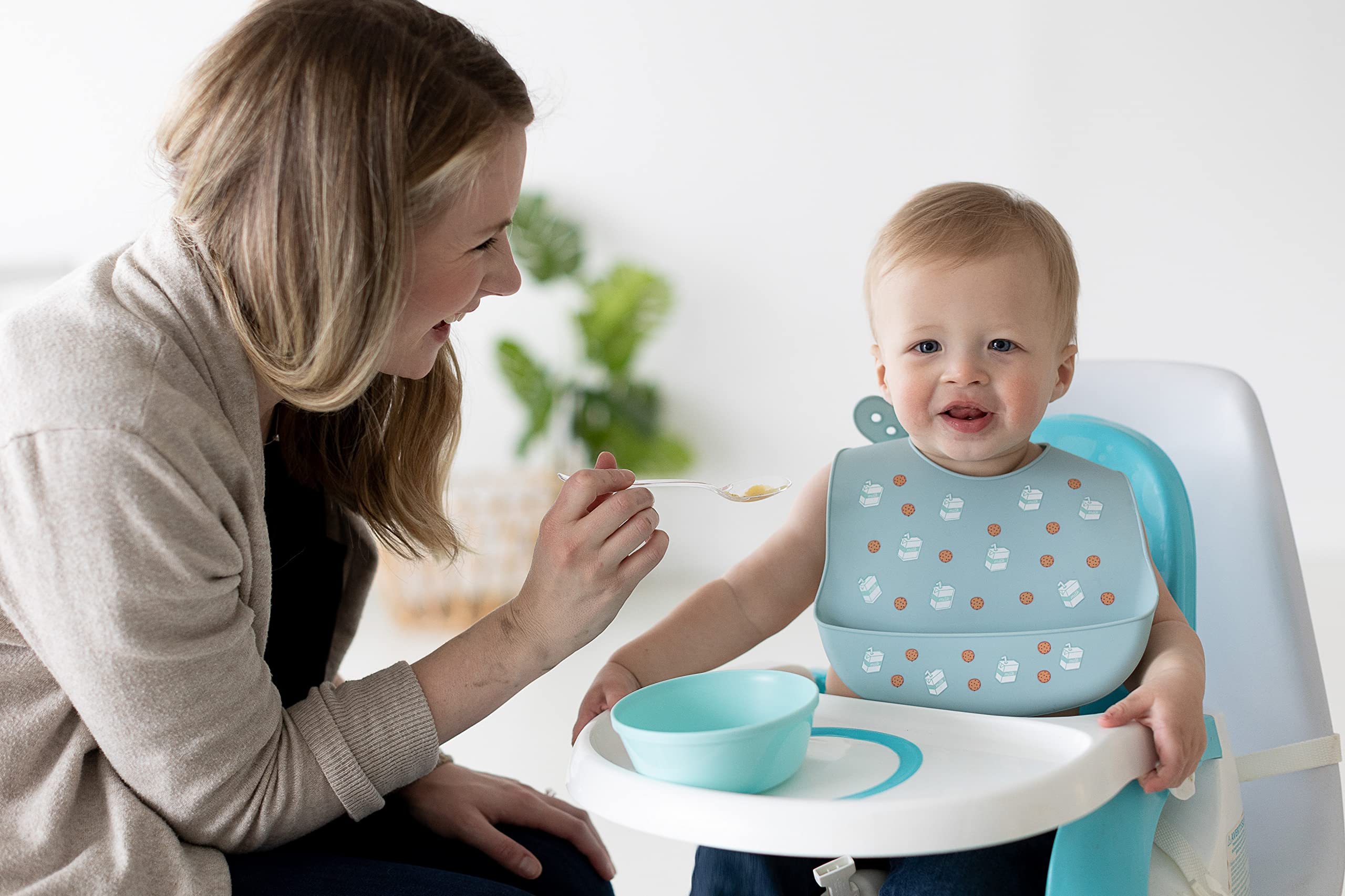 Pearhead Silicone Bibs Set of 2, One Milk Drunk Baby Bib, One Light Blue Milk and Cookies Bib, Gender-Neutral Baby Feeding Accessory for New Parents and Expecting Parents, 2 Bibs
