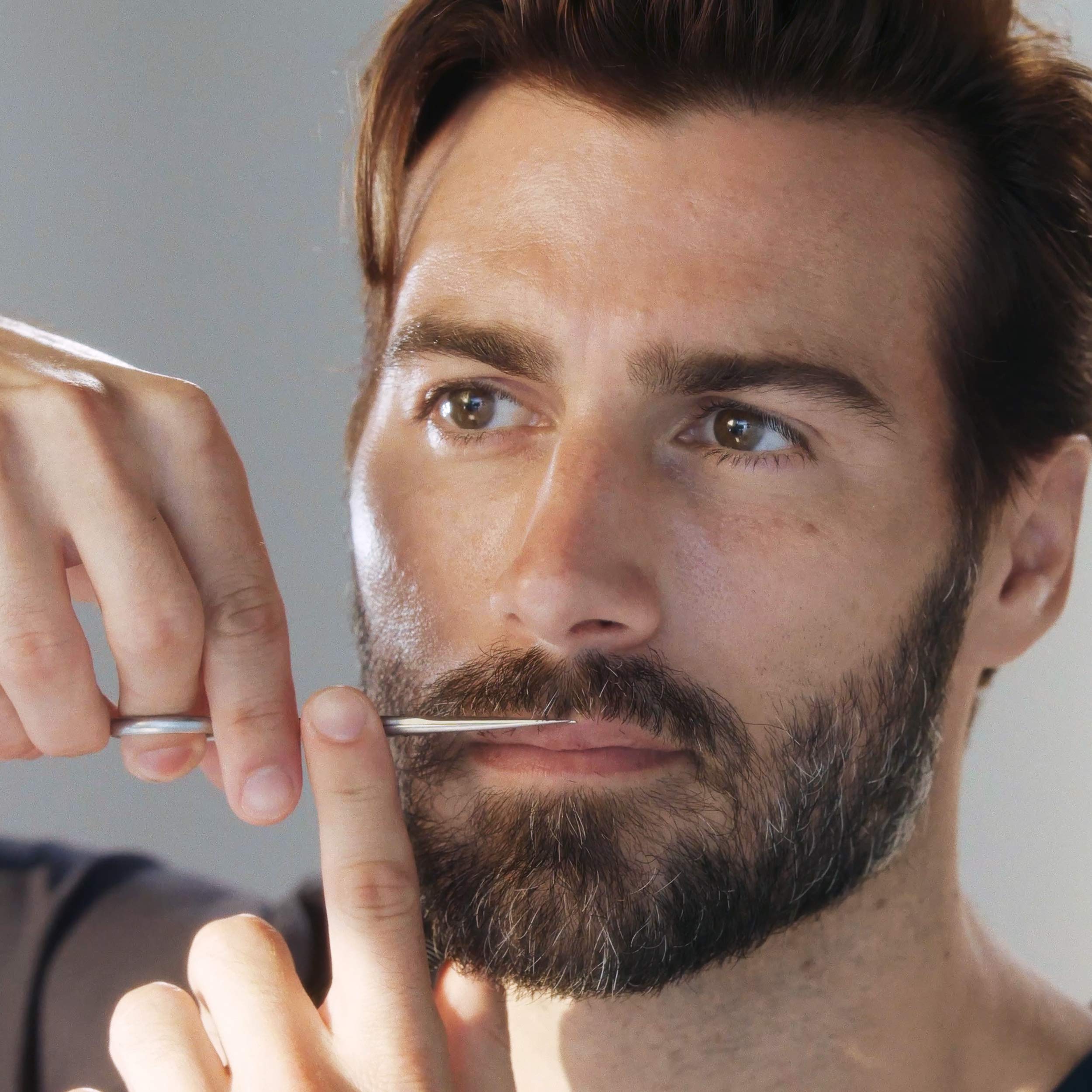 Tweezerman G.E.A.R. Moustache Scissors with Comb