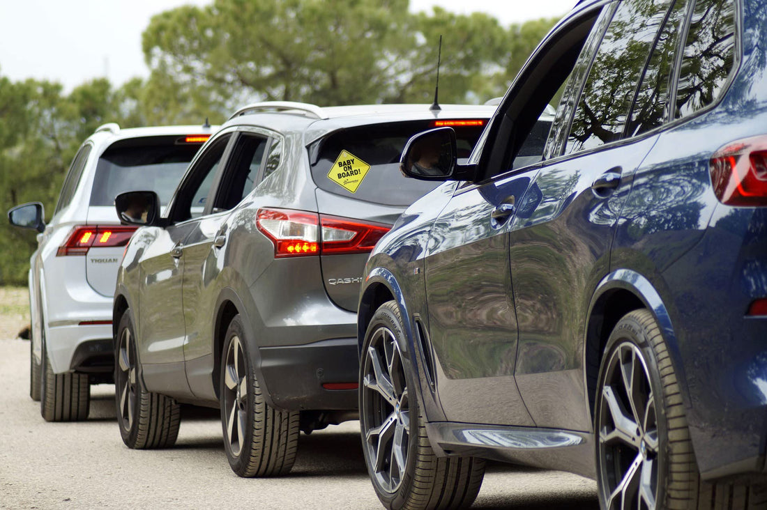 Dreambaby Baby On Board Sign - Baby Safety Awareness Warning Decal - Model L211