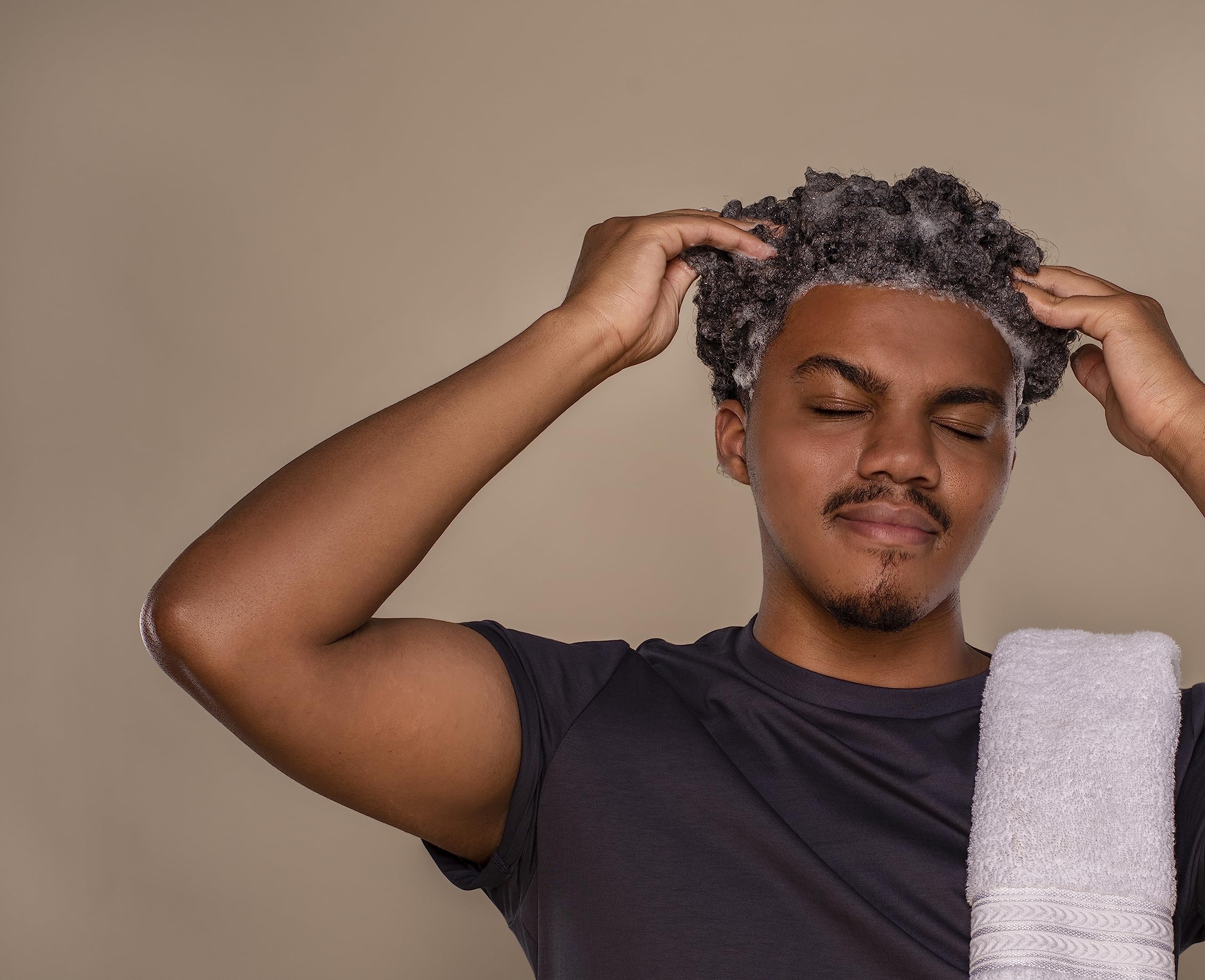 Scotch Porter Curls & Waves Shampoo for Men | Gentle Hydrating Wash Promotes Softness, Shine & Scalp Health | Free of Parabens, Sulfates & Silicones | Vegan | 13oz