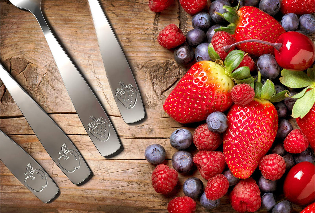 CHILLOUT LIFE Stainless Steel Kids Silverware Set 6 Pieces - Child and Toddler Safe Flatware - Kids Utensil Set - Metal Kids Cutlery Set (Includes 3 Small Kids Spoons & Kids 3 Forks)