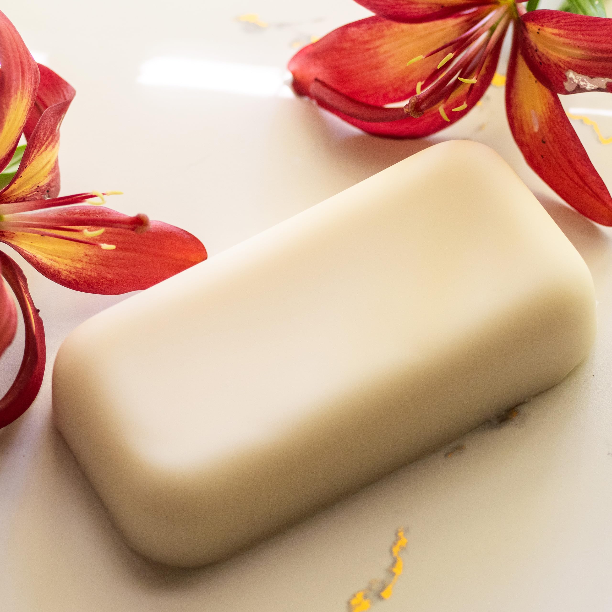 Refined Shea Butter Unscented - 100% Pure African Shea Butter for Hair & Dry Skin - Use for Soap Base, Face & Body Moisturizer, for DIY Whipped Body Butter & Lip Balm 8 oz Bar