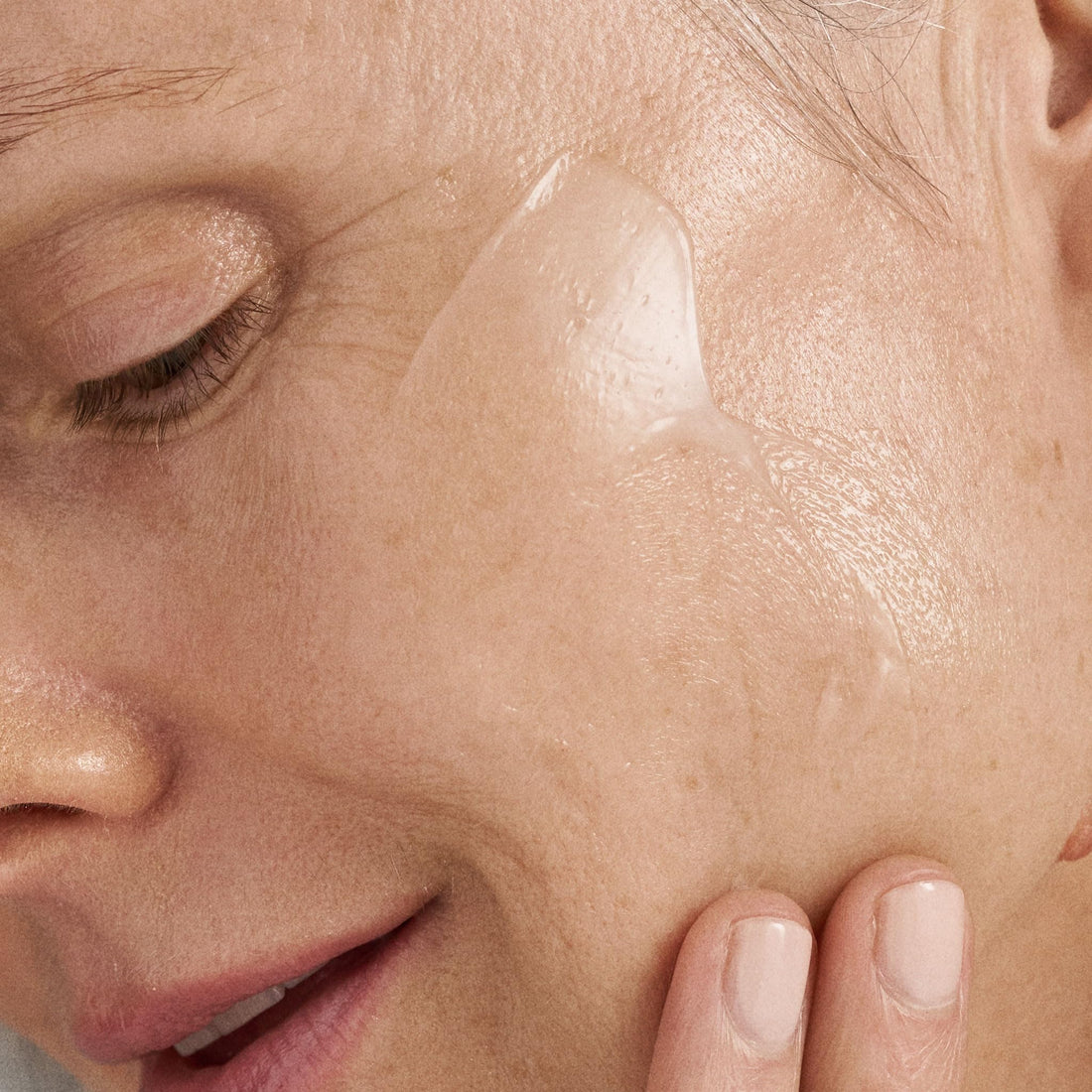 Dermalogica Sound Sleep Cocoon Night Cream Gel for Face, Revitalizing Overnight Moisturizer with Essential Oils - Promotes Restful Sleep for Radiant, Healthier-Looking Skin, 1.7 Fl Oz