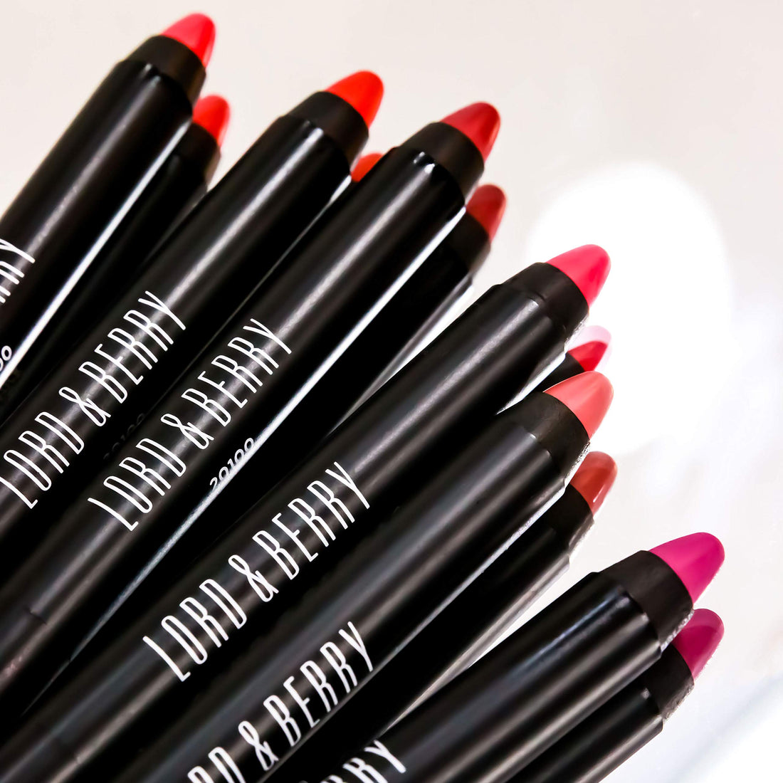 Lord & Berry Crayon Shiny Lipstick, Confess 20100, 3.5g