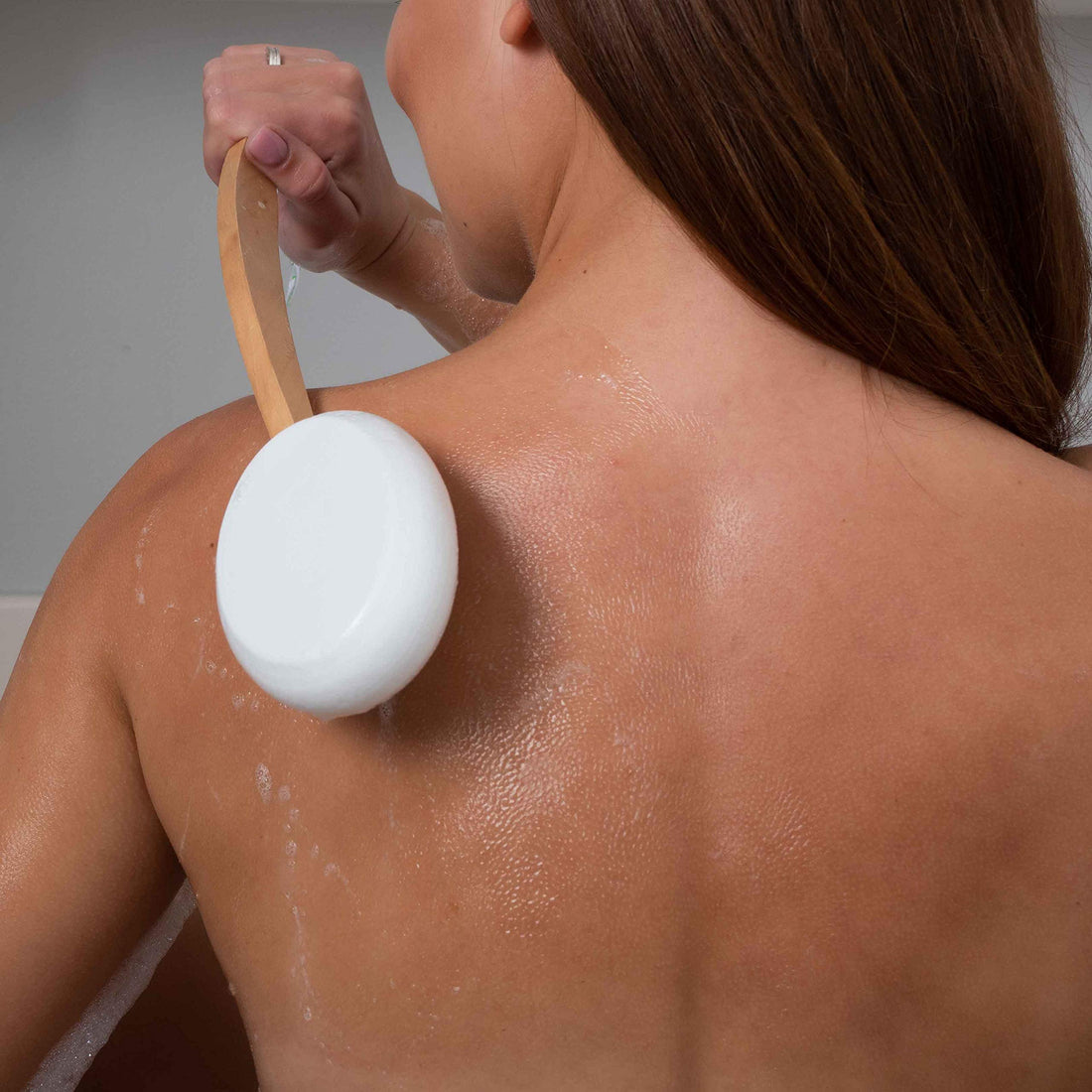 GranNaturals Lotion Applicator for Your Back, Legs, Feet - Long Curved Easy Reach Wooden Handle Body Brush for Suntan, Sunless Self Tanning, Skin Cream, Acne, Body Wash - Men and Women