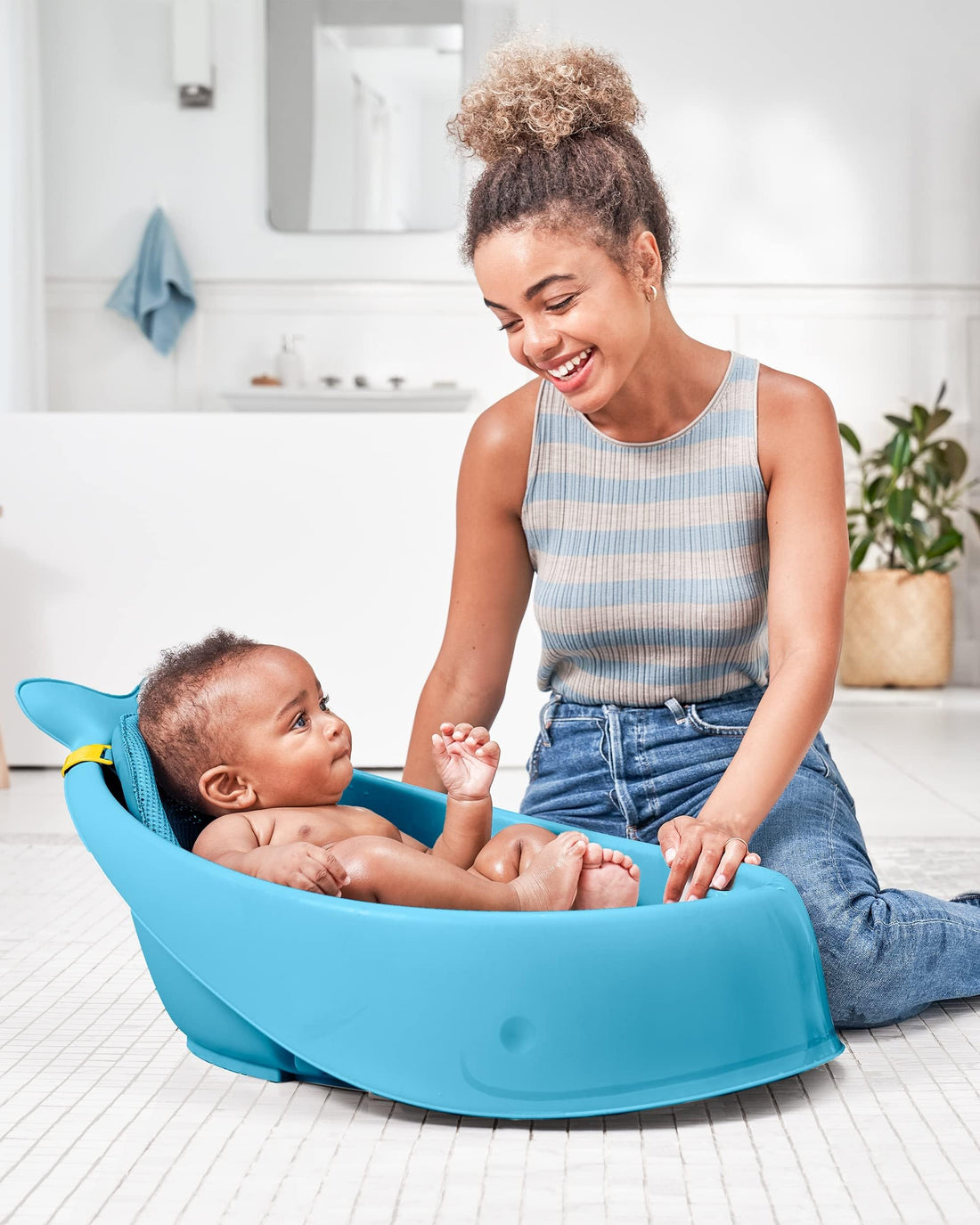 Skip Hop Baby Bath Tub, 3-Stage Smart Sling Tub, Moby, Blue