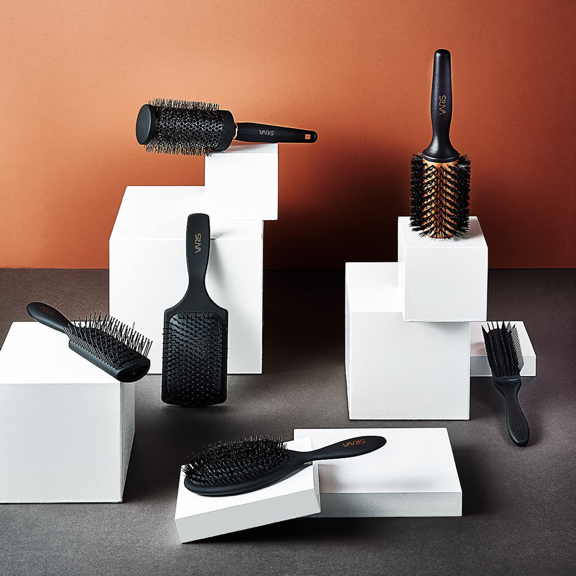 Varis Smoothing Hair Brush