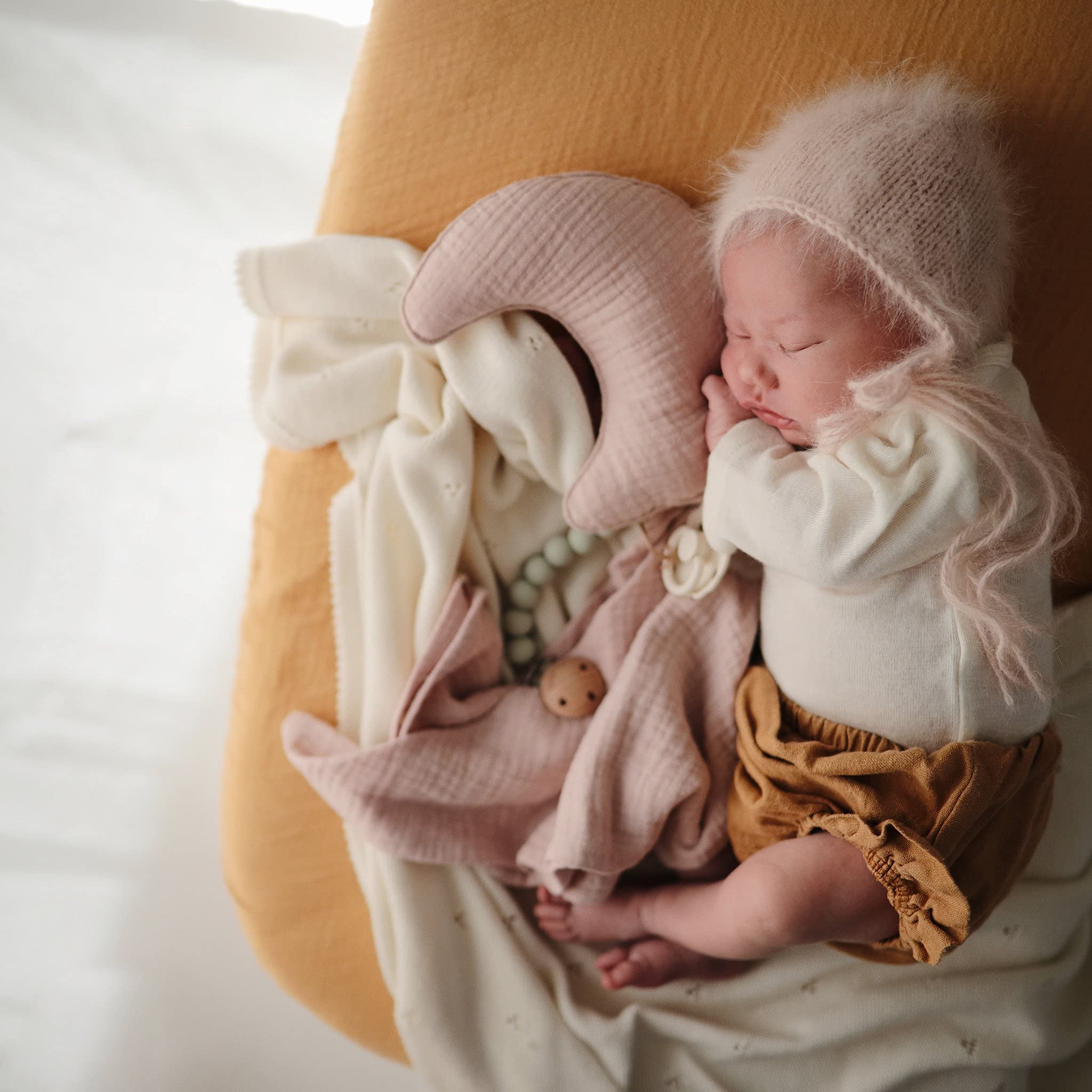 mushie Extra Soft Muslin Fitted Crib Sheet | 192 Thread Count | 28x 52 (Fall Yellow)