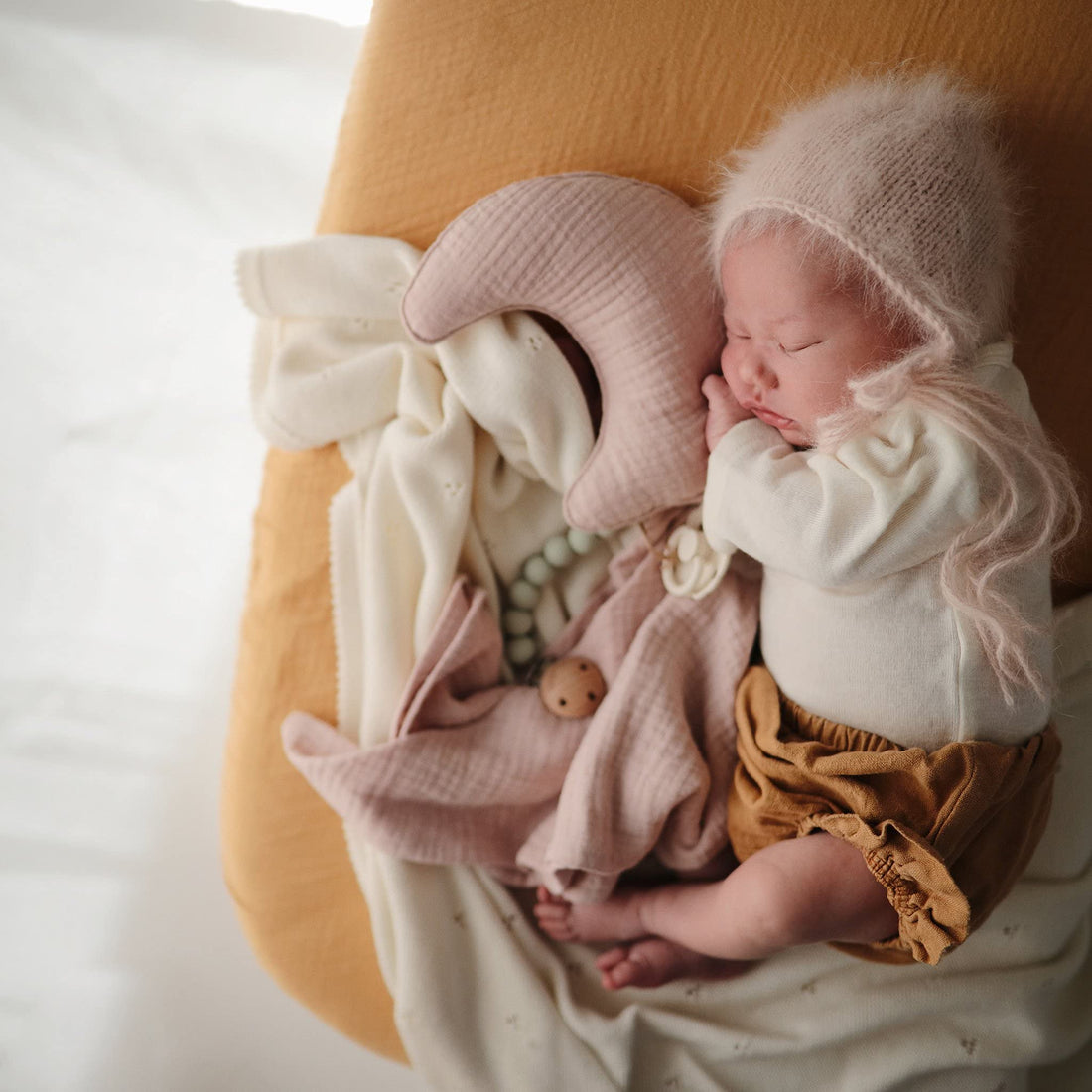 mushie Extra Soft Muslin Fitted Crib Sheet | 192 Thread Count | 28x 52 (Fall Yellow)