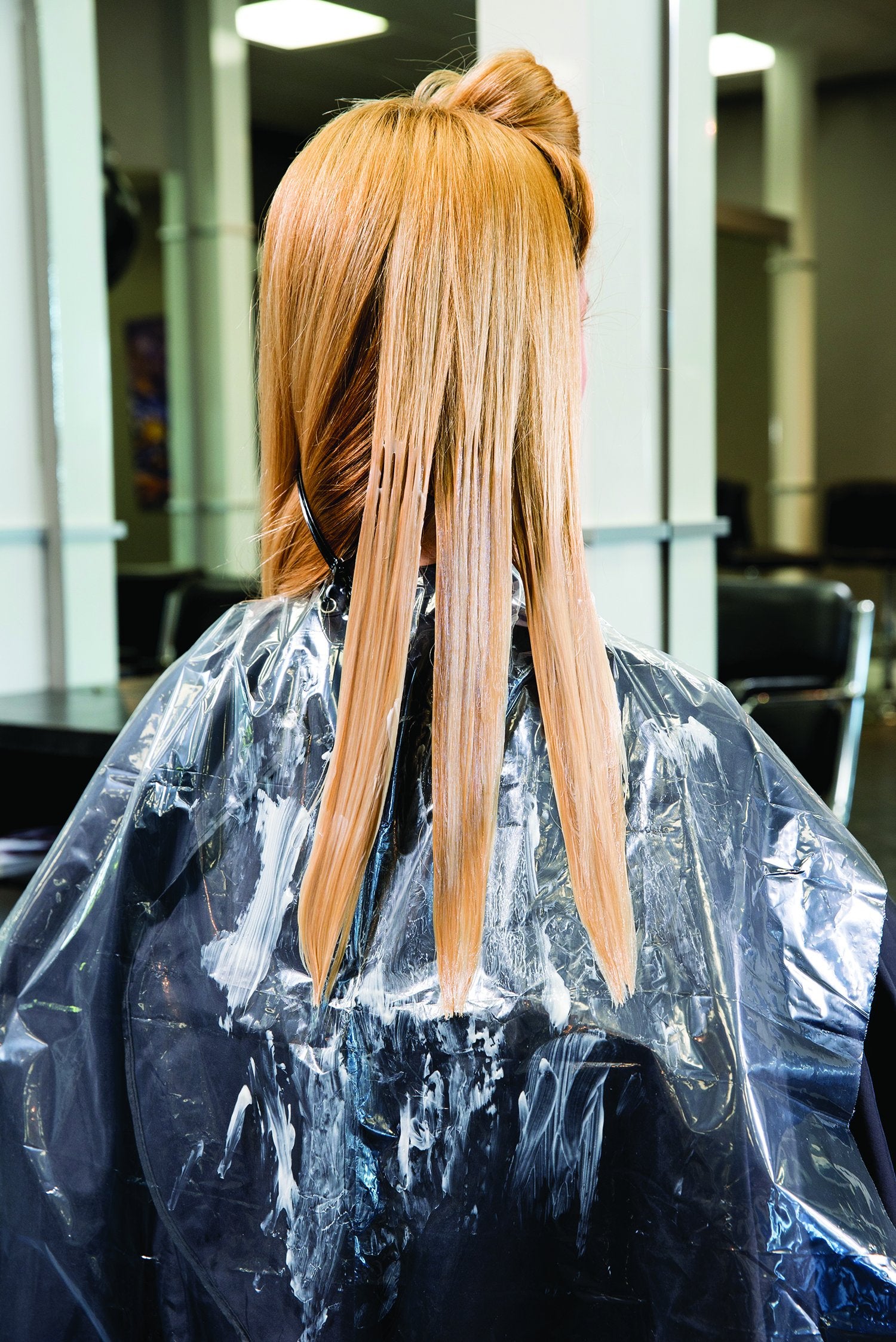 Framar Framar Backwards Bib - 50 Bibs (Protects chairs, capes and clients)