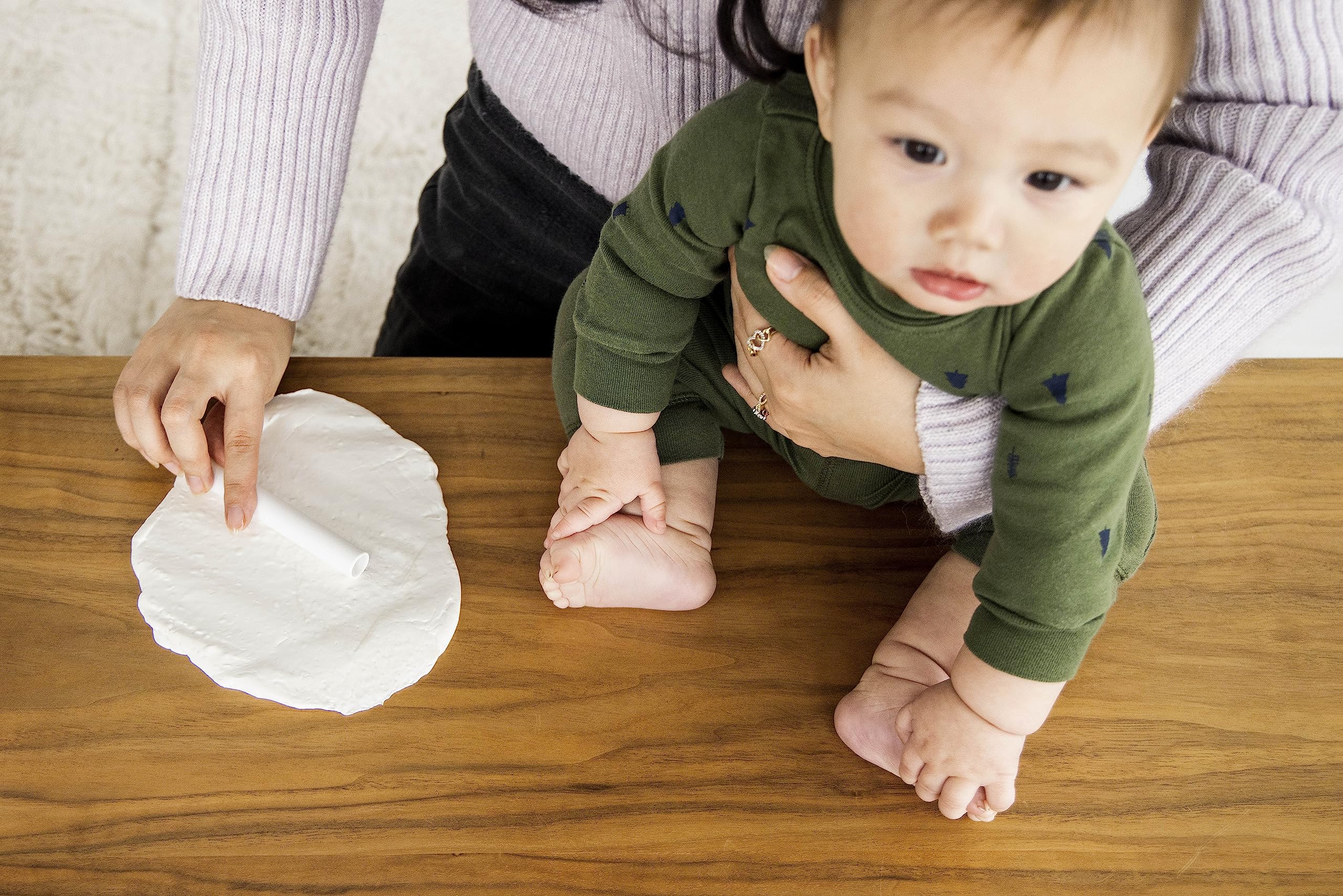 Pearhead Babyprints Deluxe Wall Frame, Reversible Pink & Blue Newborn Handprint and Footprint Photo Frame Kit, Clay Baby Prints Impression Kit, Gender-Neutral Baby Keepsake, Baby Nursery Décor, White