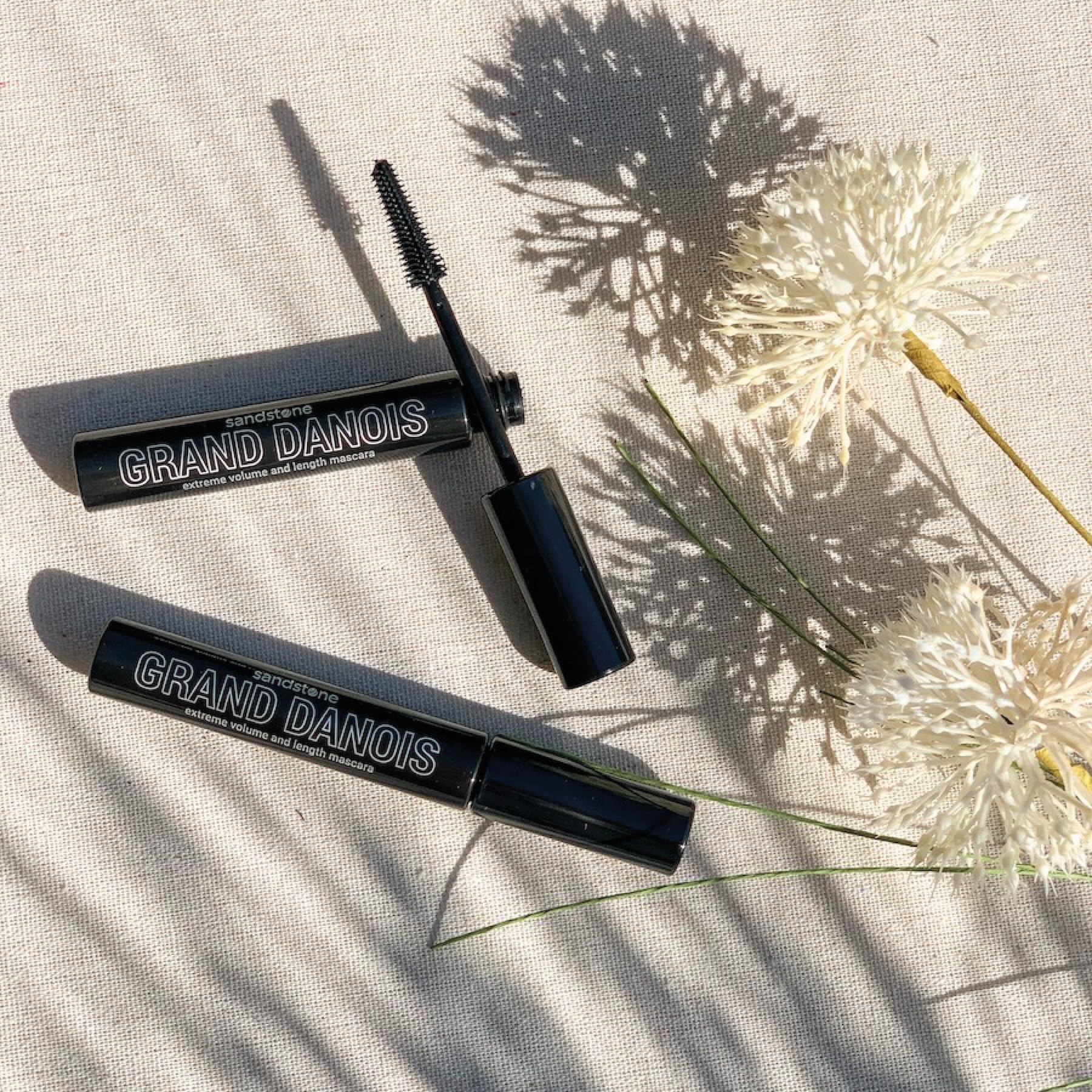 Sandstone Scandinavia Hypoallergenic Mascara Sensitive Eyes - Smudge-Proof, Sweatproof, Lengthening Mascara for Maximum Volume and Length - Vegan, Non Toxic Mascara (Brown, 9 ml)