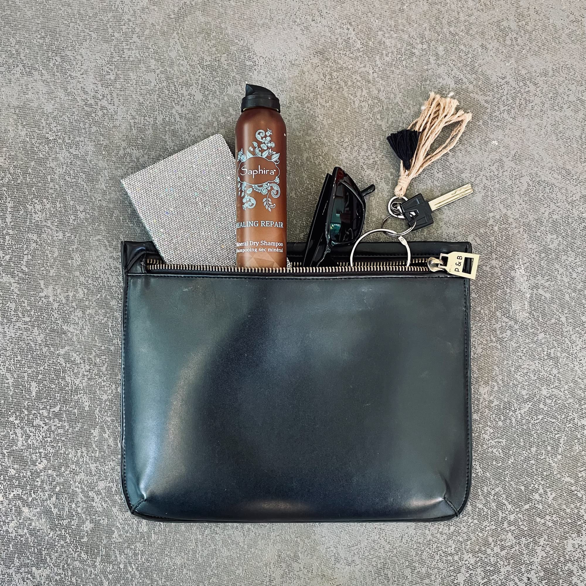 Saphira Mineral Dry Shampoo, Healing Formula, Repairs Dry and Damaged Hair, Absorbs Oil and Keeps Hair Healthy Without Any Residue, Sulfate-Free, Paraben-Free, 3.25 Ounce