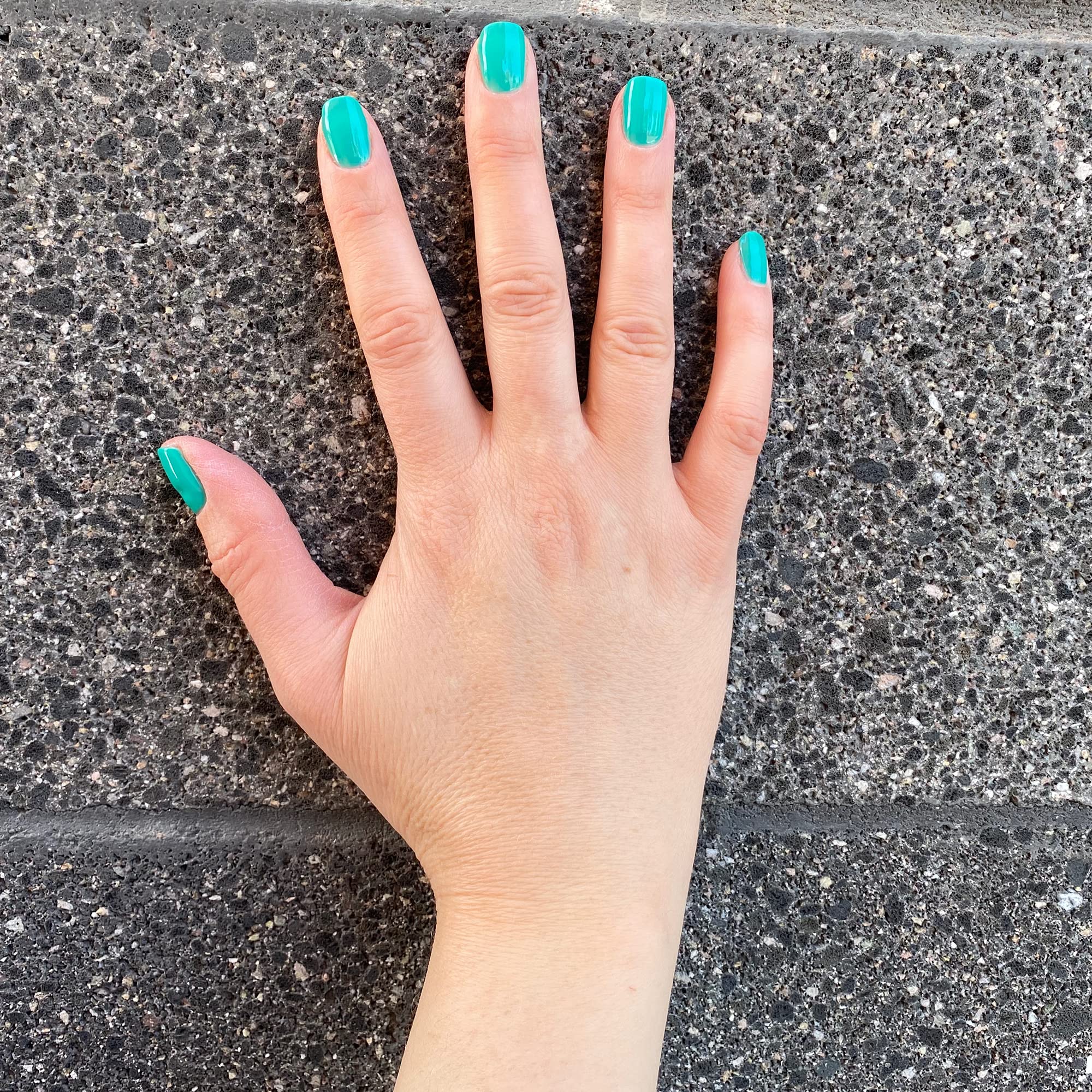 Dazzle Dry Nail Lacquer (Step 3) - Palm Springs - A mid-century modern deep seafoam green. Semi-sheer cream. (0.5 fl oz)