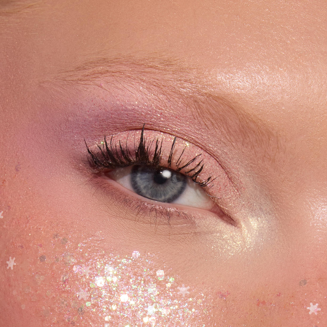 ColourPop x The Grinch How The Grinch Stole Christmas Eyeshadow Palette - Limited Edition 15 Pan Eye Makeup Palette with 5 Buildable & Blendable Finishes - High-Pigment, Long Lasting Formula (0.63 oz)