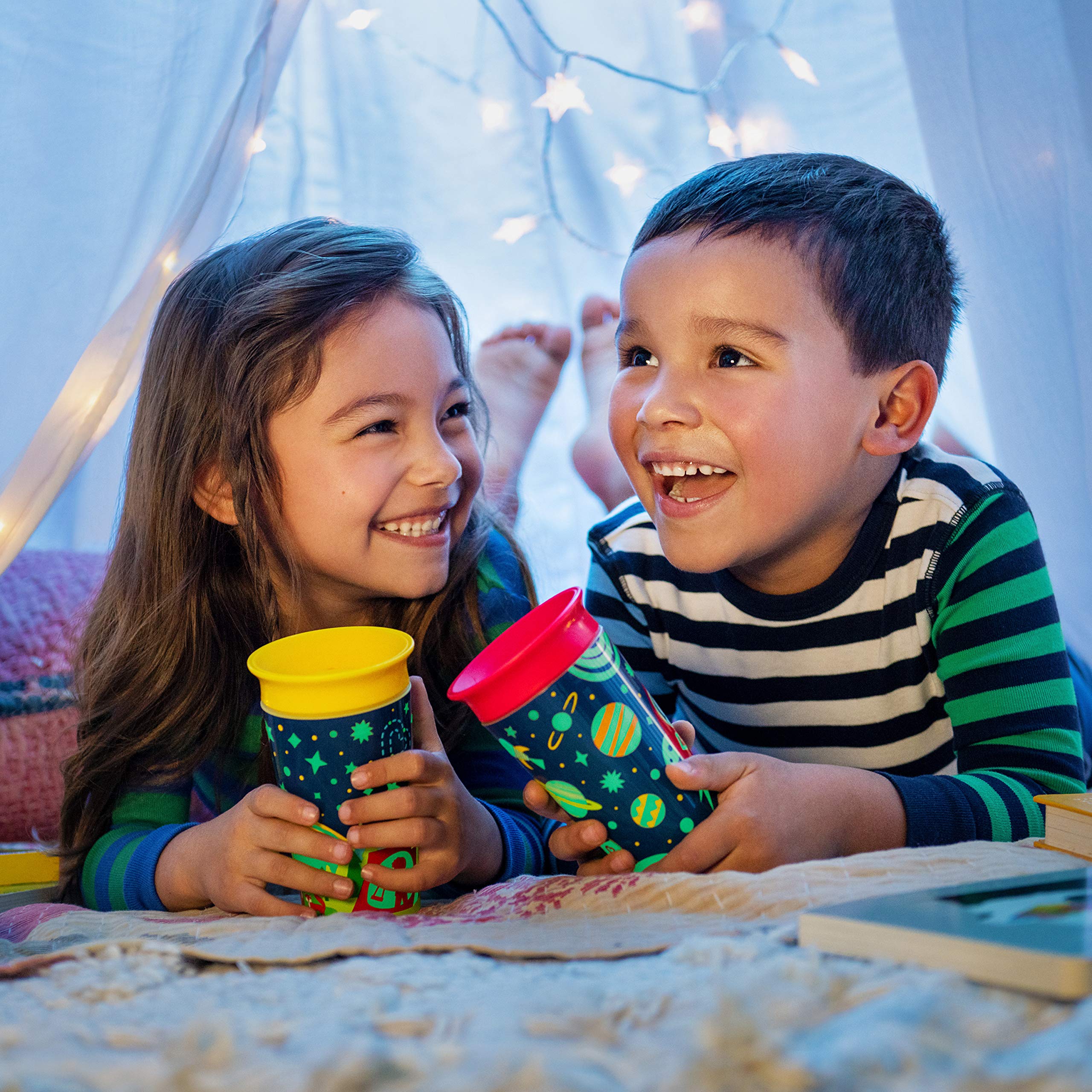 Munchkin Glow in The Dark Toddler Sippy Cup with Miracle 360 Spoutless Spill Proof Drinking Edge, 9 Ounce, Astronaut, Red