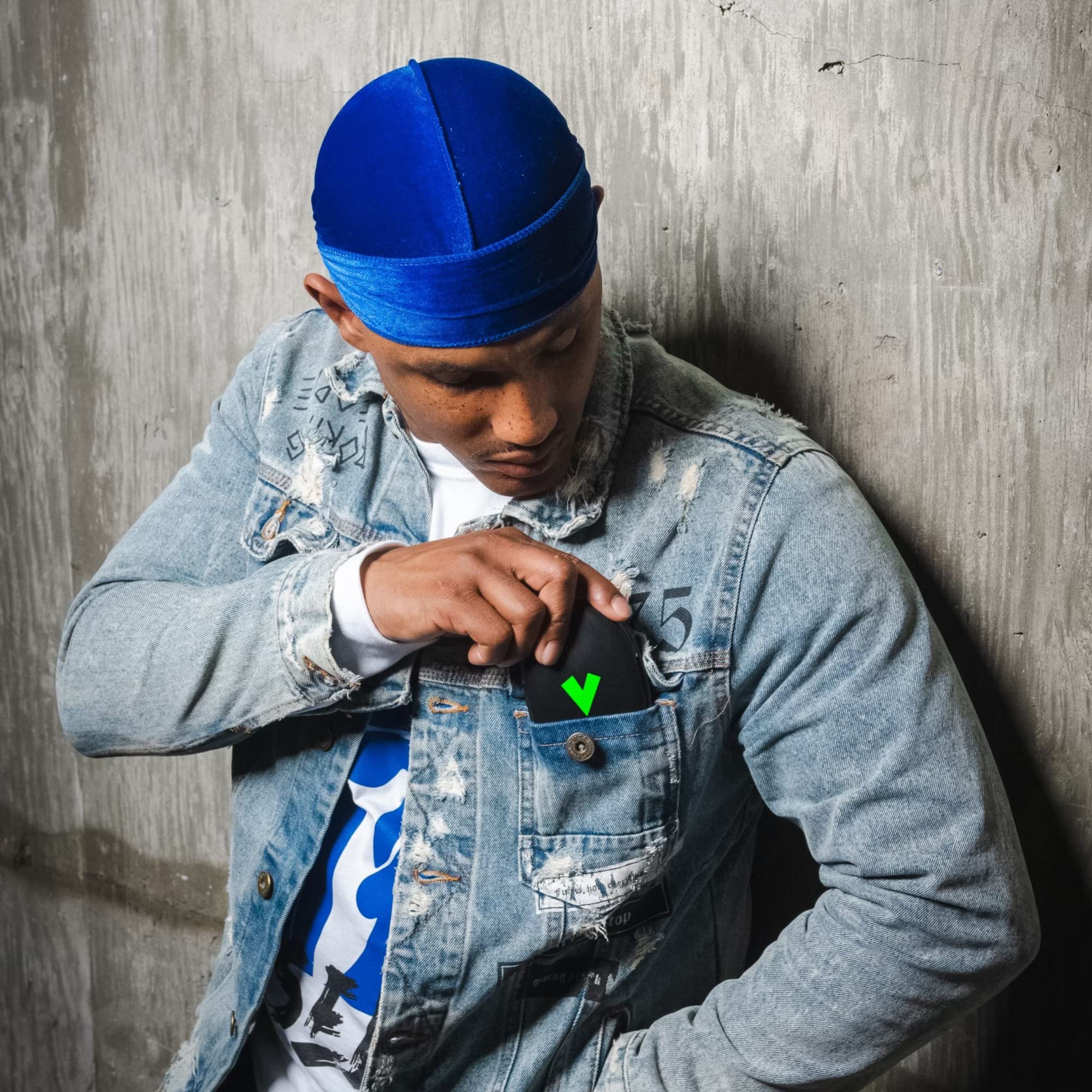 Veeta Superior Wave Brush - Palm Wave Brush for Men 360 with Protective Cover, 100% Synthetic Flex Bristles, Curved Wave Brush Designed to Deepen & Define Wave Pattern (Hard)