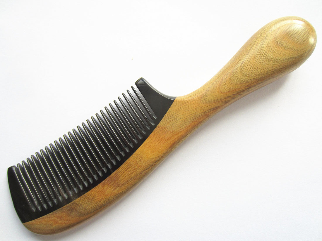 Myhsmooth Gb-yb-nt Handmade No Static Black Buffalo Horn Comb with Green Sandalwood Handle (Rounded)