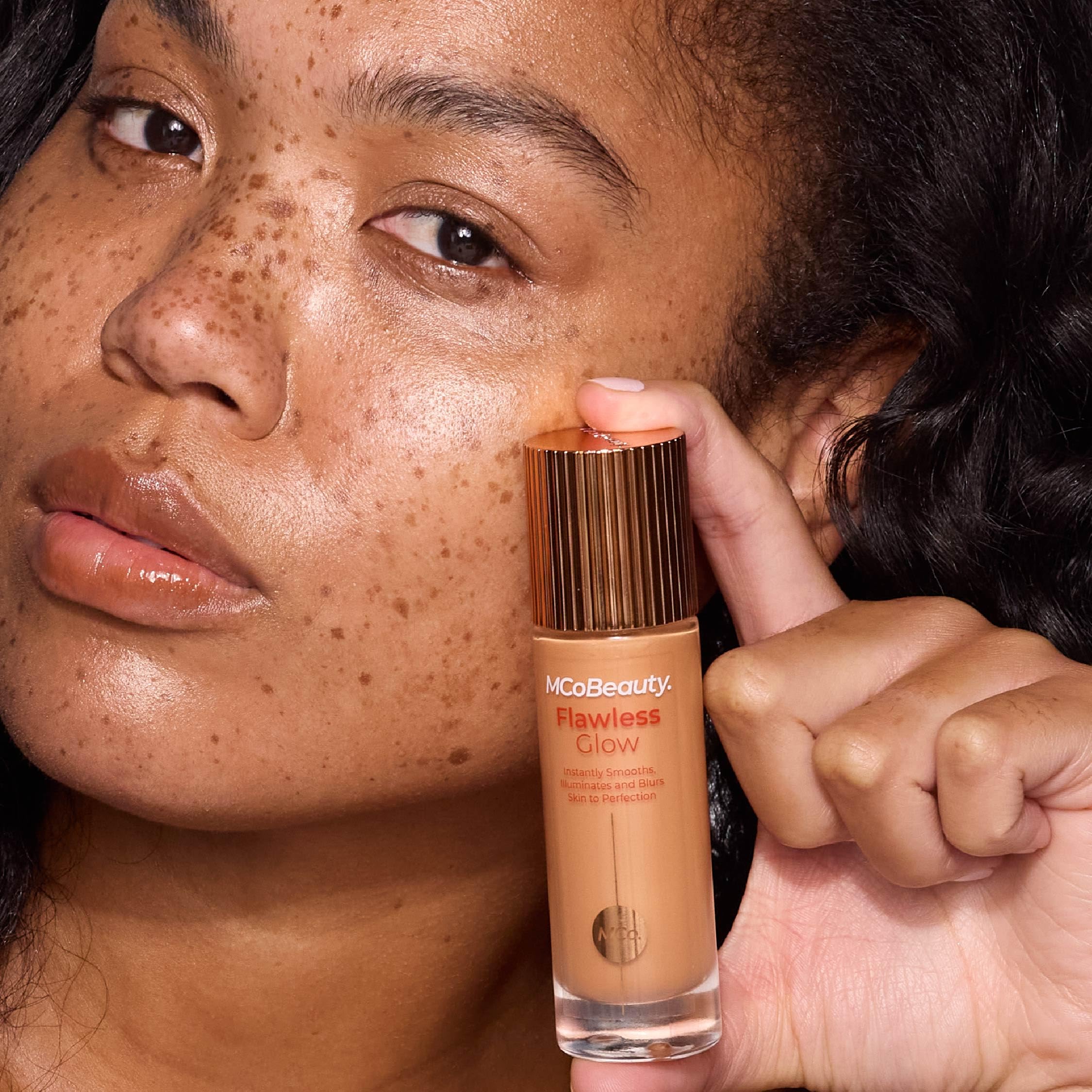 MCoBeauty Flawless Glow Luminous Skin Filter, 5 Natural Medium, Healthy Glow with Natural Radiance, Vegan, Cruelty Free Cosmetics